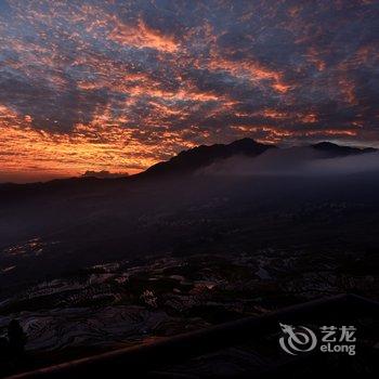 元阳云上天上多依树精品景观客栈酒店提供图片