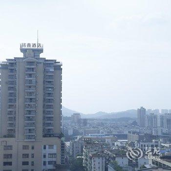 铭鑫酒店(广州番禺市桥地铁站易发步行街店)酒店提供图片