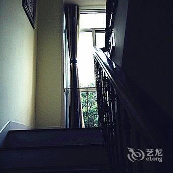 青岛芒豆的暖屋酒店提供图片