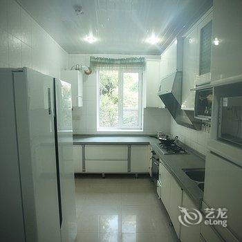 青岛芒豆的暖屋酒店提供图片