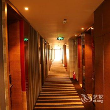 济南HHotel爱驰精选酒店酒店提供图片