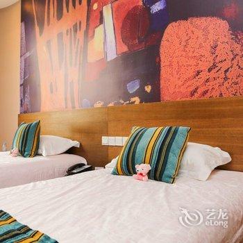 济南HHotel爱驰精选酒店酒店提供图片