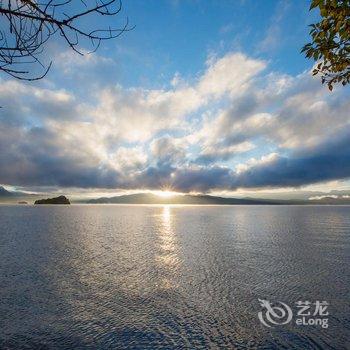 泸沽湖自在·情人树野奢连锁客栈酒店提供图片