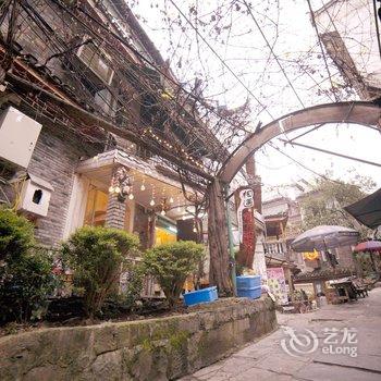 相遇凤凰南方姑娘主题客栈酒店提供图片