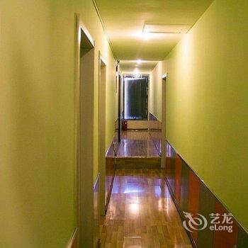 美辰宾馆简爱时尚客房酒店提供图片