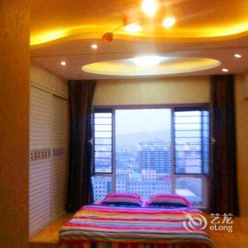 凤城爱简约家庭主题公寓酒店提供图片