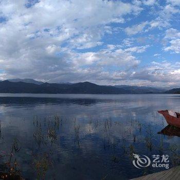 丽江泸沽湖沐光水岸客栈酒店提供图片