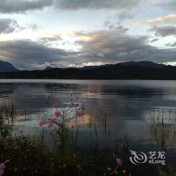 丽江泸沽湖沐光水岸客栈酒店提供图片