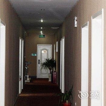襄樊尚一特连锁酒店保康店酒店提供图片