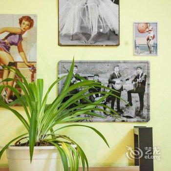 厦门北站狗窝主题驿站酒店提供图片