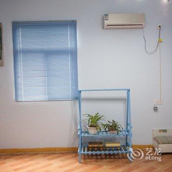 厦门北站狗窝主题驿站酒店提供图片