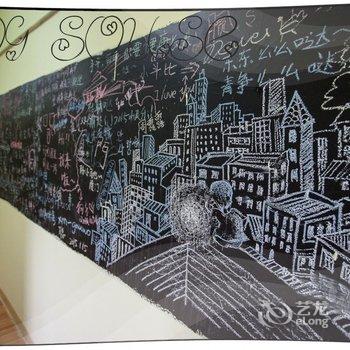 厦门北站狗窝主题驿站酒店提供图片