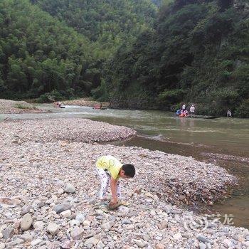 泾县月亮湾杜鹃农家乐酒店提供图片