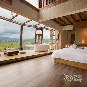 丽江泸沽湖故事轻奢湖景度假客栈酒店提供图片