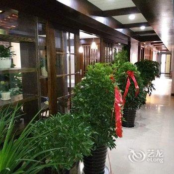 张家界夜泊禾田风格主题客栈酒店提供图片