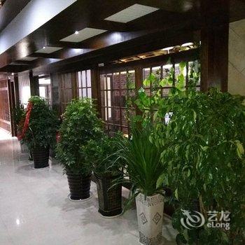 张家界夜泊禾田风格主题客栈酒店提供图片