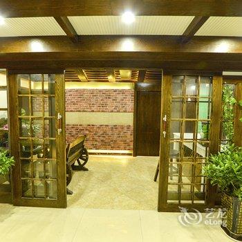 张家界夜泊禾田风格主题客栈酒店提供图片