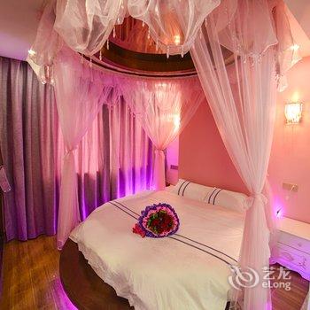 张家界夜泊禾田风格主题客栈酒店提供图片