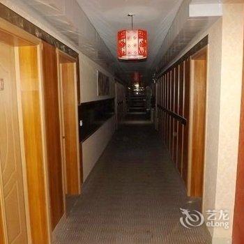 潍坊简爱红柜主题客房酒店提供图片