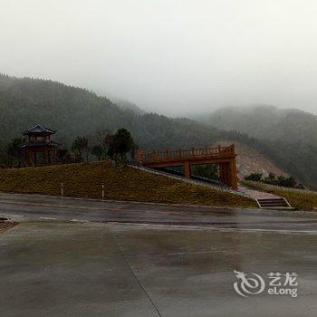 霍山白马尖观景山庄酒店提供图片