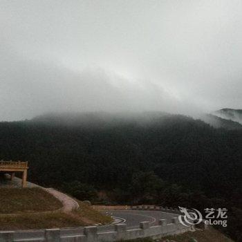 霍山白马尖观景山庄酒店提供图片