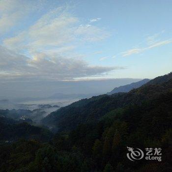 霍山白马尖观景山庄酒店提供图片