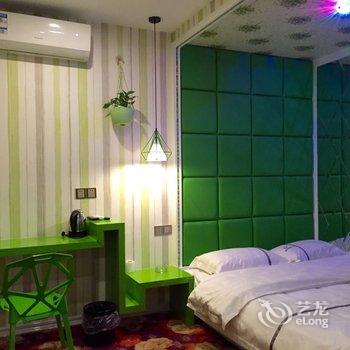 荆州爱琴海精致酒店长江大学店酒店提供图片