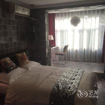 兰州西站乐谷臻品酒店式主题公寓酒店提供图片