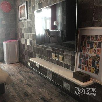 兰州西站乐谷臻品酒店式主题公寓酒店提供图片