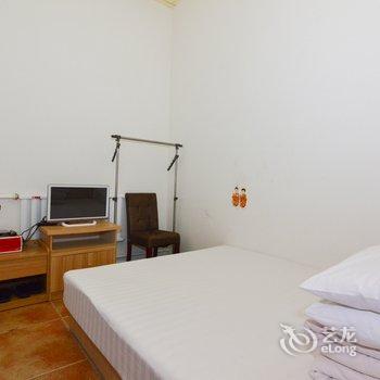 青岛好来屋旅馆汽车北站店酒店提供图片