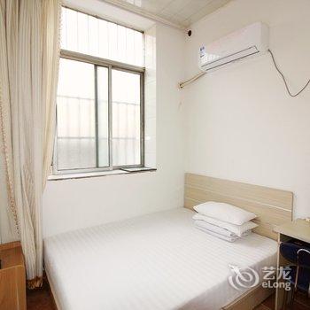 青岛好来屋旅馆汽车北站店酒店提供图片