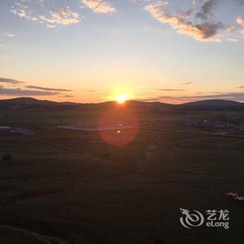 赤峰乌兰布统坝上草原塔拉额吉住宿酒店提供图片