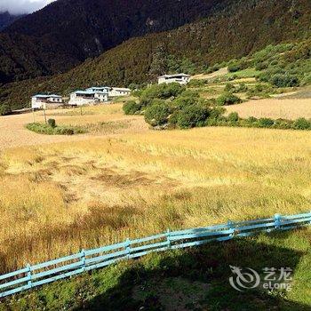 迪庆梅里雪山探险基地住宿酒店提供图片