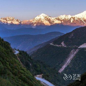 迪庆梅里雪山探险基地住宿酒店提供图片