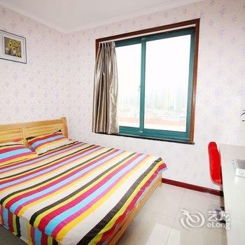 青岛栈桥时尚度假日租房酒店提供图片