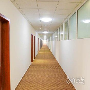 青岛春暖一家商务酒店酒店提供图片