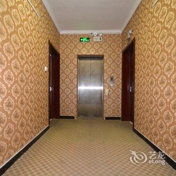 郑州鑫地网络宾馆酒店提供图片