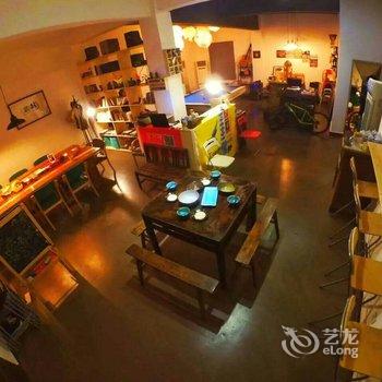 德阳来去驿舍酒店提供图片