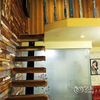 齐齐哈尔室外桃园主题宾馆酒店提供图片