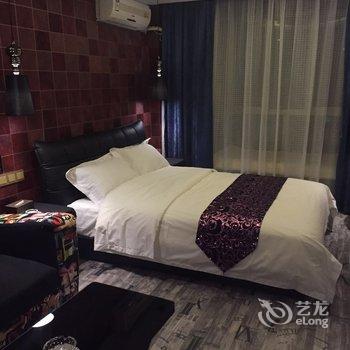 兰州西站乐谷臻品酒店式主题公寓酒店提供图片