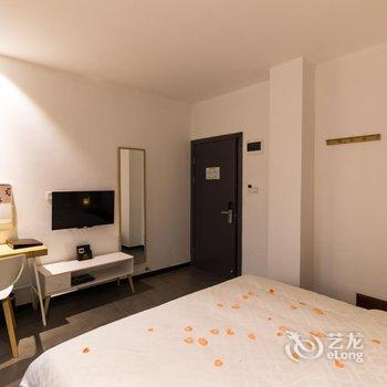 广州CD创意公寓(天河客运站店)酒店提供图片