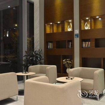 城市便捷酒店(郫县绿地盈创国际店)酒店提供图片