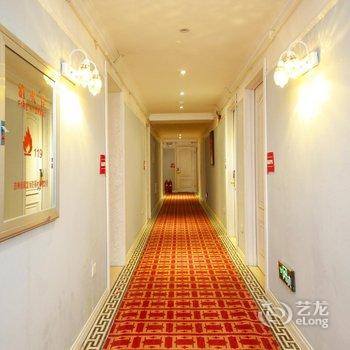 吉林98主题宾馆(天津街)酒店提供图片