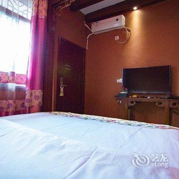 凤凰幸福花园景区连锁客栈(凤凰店)酒店提供图片