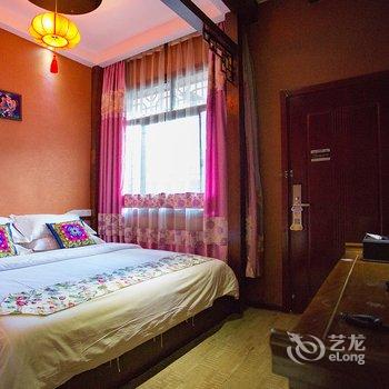 凤凰幸福花园景区连锁客栈(凤凰店)酒店提供图片