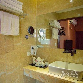 凤凰幸福花园景区连锁客栈(凤凰店)酒店提供图片