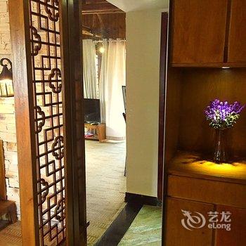 凤凰幸福花园景区连锁客栈(凤凰店)酒店提供图片