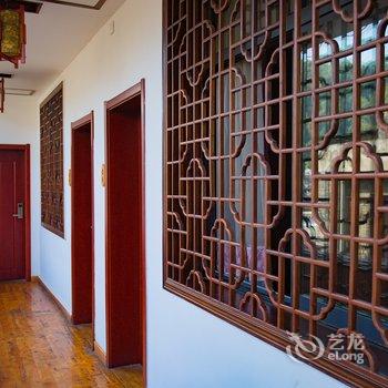凤凰幸福花园景区连锁客栈(凤凰店)酒店提供图片