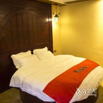 凤凰土家名邸江景店酒店提供图片