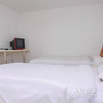 青岛蓝凤凰·金沙滩房车露营地酒店提供图片